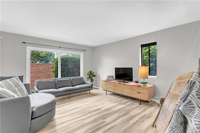 2262 Pernoshal Ct, Atlanta, GA 30338 - photo 2