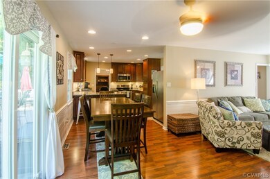 Eat-in kitchen with Granite countertops, recessed