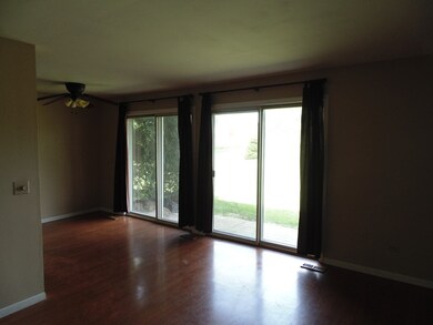 636 Mallard Ct unit 1C, Bartlett, IL 60103 - photo 2