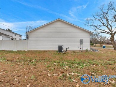 7570 Hustleville Rd, Albertville, AL 35951 - photo 7