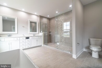 239 Glenaire Rd, Bunker Hill, WV 25413 - photo 3