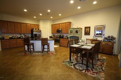 Kitchen/Dining Area