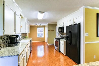 912 Carolyn St, Statesville, NC 28677 - photo 7