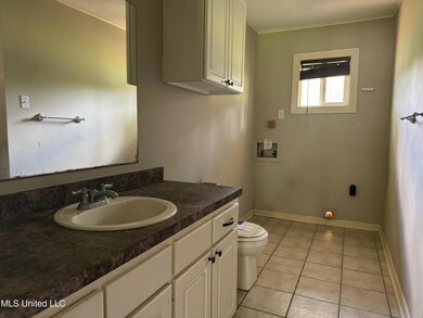 1021 Horse Shoe Cir, Byram, MS 39272 - photo 6