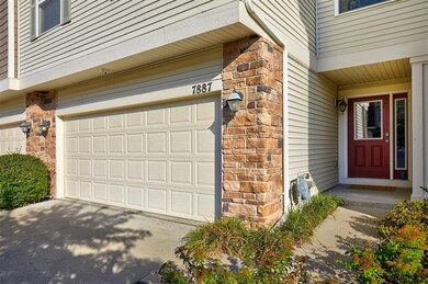 7887 Cottonwood Ln, West Des Moines, IA 50266 - photo 2