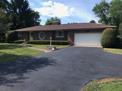 2410 Blue Valley Rd SE, Lancaster, OH 43130 - photo 2