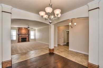 428 Summit Way Norman, Ok Dining
