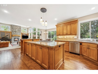 13932 Sundeleaf Dr, Lake Oswego, OR 97034 - photo 5