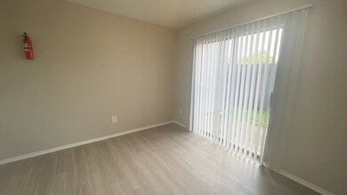 7846 Bayou Forest Dr unit C, Houston, TX 77088 - photo 5