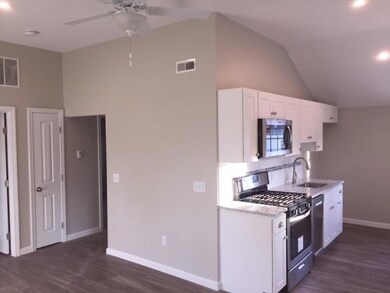 Kitchen Living rm