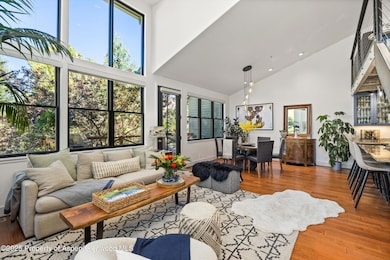 03-437JodyRd_2509_0594