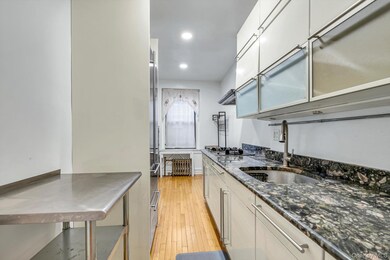 7234 Austin St unit F10, Forest Hills, NY 11375 - photo 7