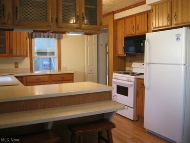 58 Hopewell Dr, Struthers, OH 44471 - photo 2