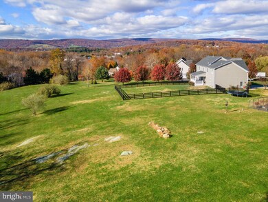 35679 Kelsey Hill Ct, Round Hill, VA 20141 - photo 6