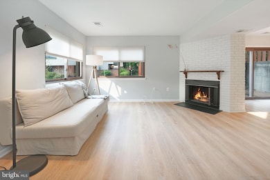 5676 Oak Tanager Ct, Burke, VA 22015 - photo 6