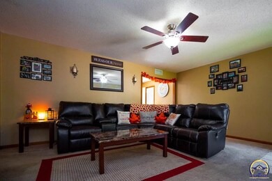 1325 SW Armagh St, Topeka, KS 66611 - photo 3