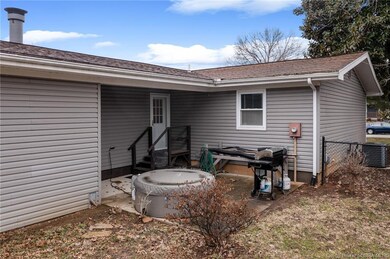 1904 Carriage Ct, New Albany, IN 47150 - photo 7