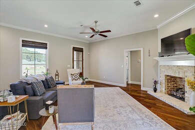 05-117 Magnolia Pl Cir