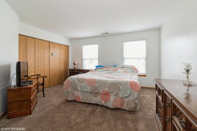 1840 Festival Ct, Joliet, IL 60435 - photo 3