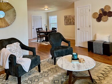 579 James St NE, Keizer, OR 97303 - photo 4