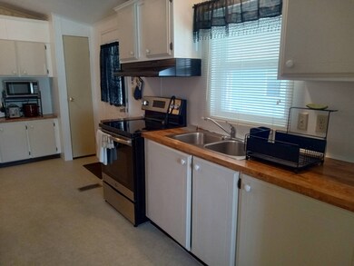 9701 E Hwy 25 unit 89, Belleview, FL 34420 - photo 4