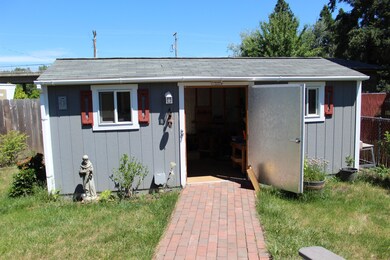 1339 Far Ave W, Central Point, OR 97502 - photo 6