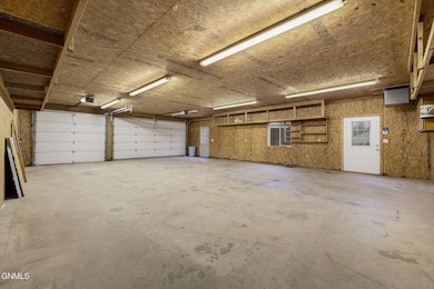 3207 9th Ave E, Williston, ND 58801 - photo 4