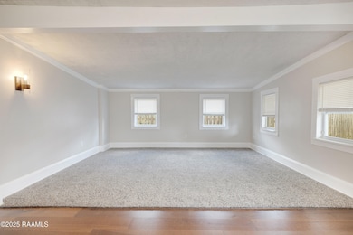 110 W Evergreen St Lafayette-5