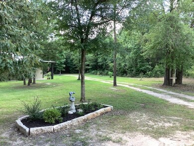 296 White Oak Ln, Lufkin, TX 75904 - photo 4