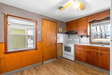 7 Keddy St, Easthampton, MA 01027 - photo 7