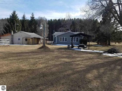 8240 Keystone Rd, Whittemore, MI 48770 - photo 4