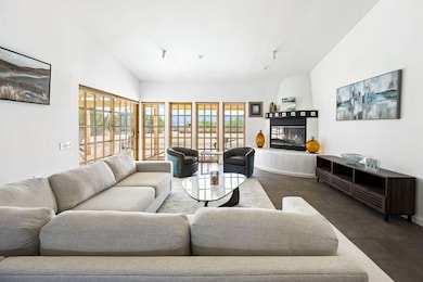 26-web-or-mls-SH_Valle_0325_OPMG_026