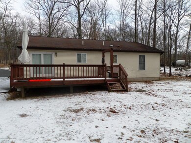 7 Long Ct, Bushkill, PA 18324 - photo 2