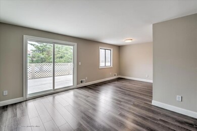 04-LIVING_ROOM(1)