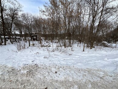 17 Maple Ave, Antwerp, NY 13608 - photo 3