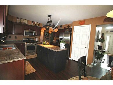 Kitchen. Stainless appliances