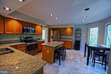 9004 S Pointe Ln, Lorton, VA 22079 - photo 5