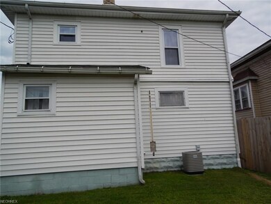 135 N 12th St, Coshocton, OH 43812 - photo 3
