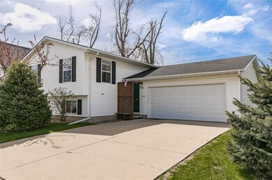 261 20th Ave SW, Cedar Rapids, IA 52404 - photo 4
