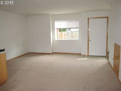 4518 SE 99th Ave, Portland, OR 97266 - photo 2