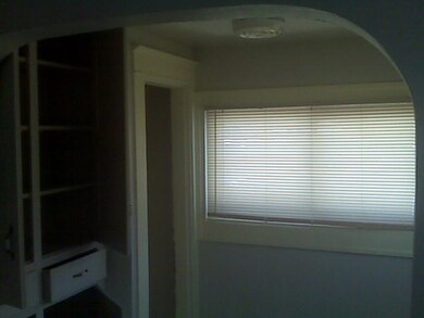 2319 Decamp Ave, Elkhart, IN 46517 - photo 4