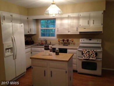 7036 Low Ct, Warrenton, VA 20187 - photo 3