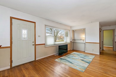 70 Hilltop Dr unit 4, Lake In the Hills, IL 60156 - photo 6