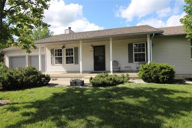 226 SW 163rd St, Lees Summit, MO 64082 - photo 2