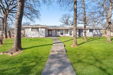 1005 Scott Dr, Hurst, TX 76053 - photo 5