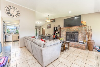 1578 3rd St SE, East Wenatchee, WA 98802 - photo 5