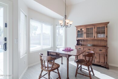 EAT IN KITCHEN