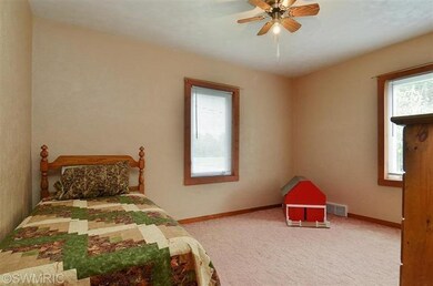 3975 Kaiser Rd, Three Oaks, MI 49128 - photo 5