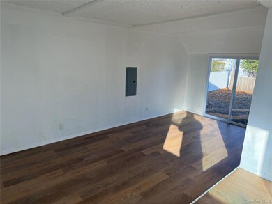 233 W 12th St, Deer Park, NY 11729 - photo 5