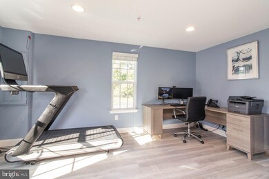 318 Almond Dr, Lansdale, PA 19446 - photo 5